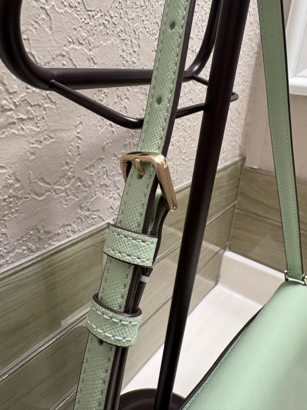 kate spade Mint Green Shoulder Bag with Gold Hardware - Picture 3 of 4